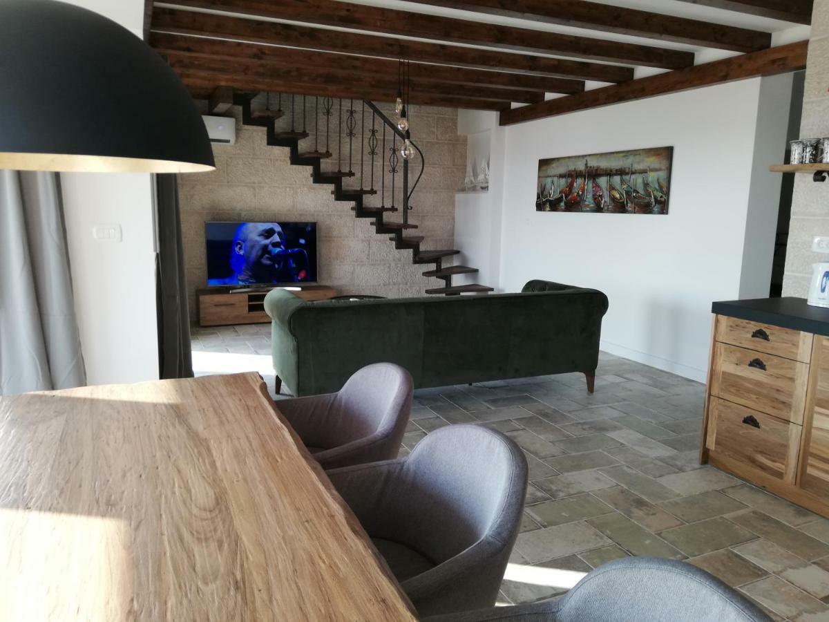 Villa Perla Dalmatica 罗戈兹尼察 外观 照片