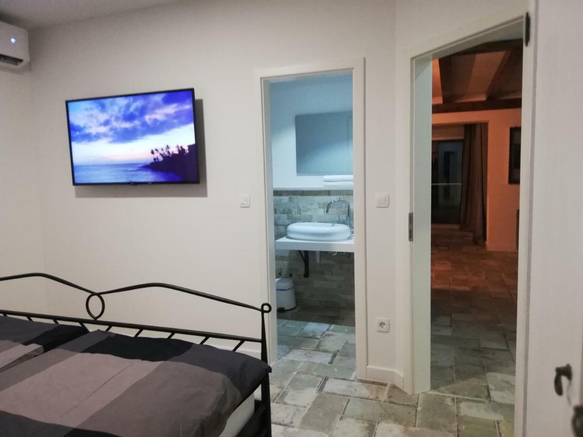 Villa Perla Dalmatica 罗戈兹尼察 外观 照片