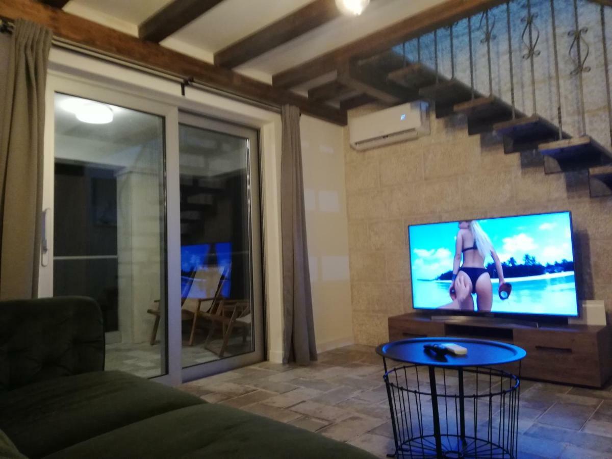 Villa Perla Dalmatica 罗戈兹尼察 外观 照片