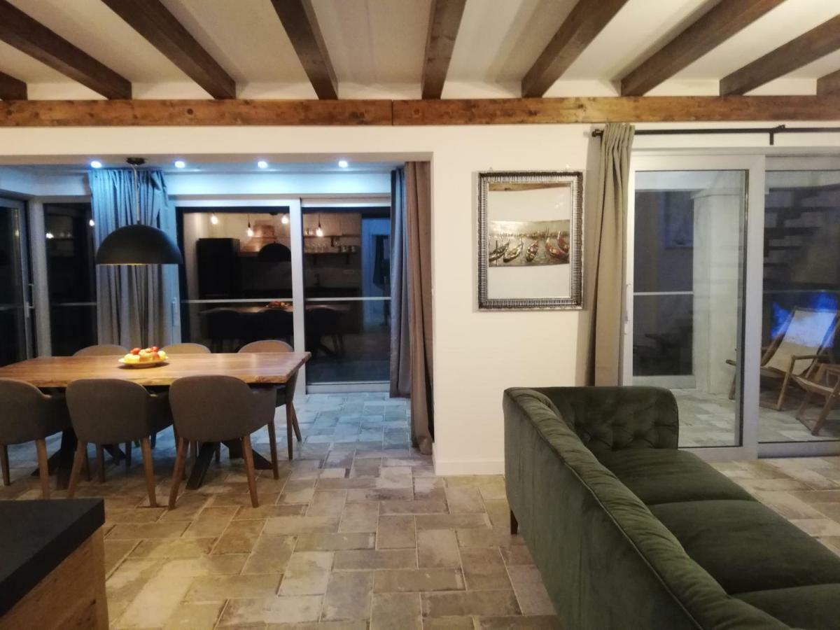 Villa Perla Dalmatica 罗戈兹尼察 外观 照片